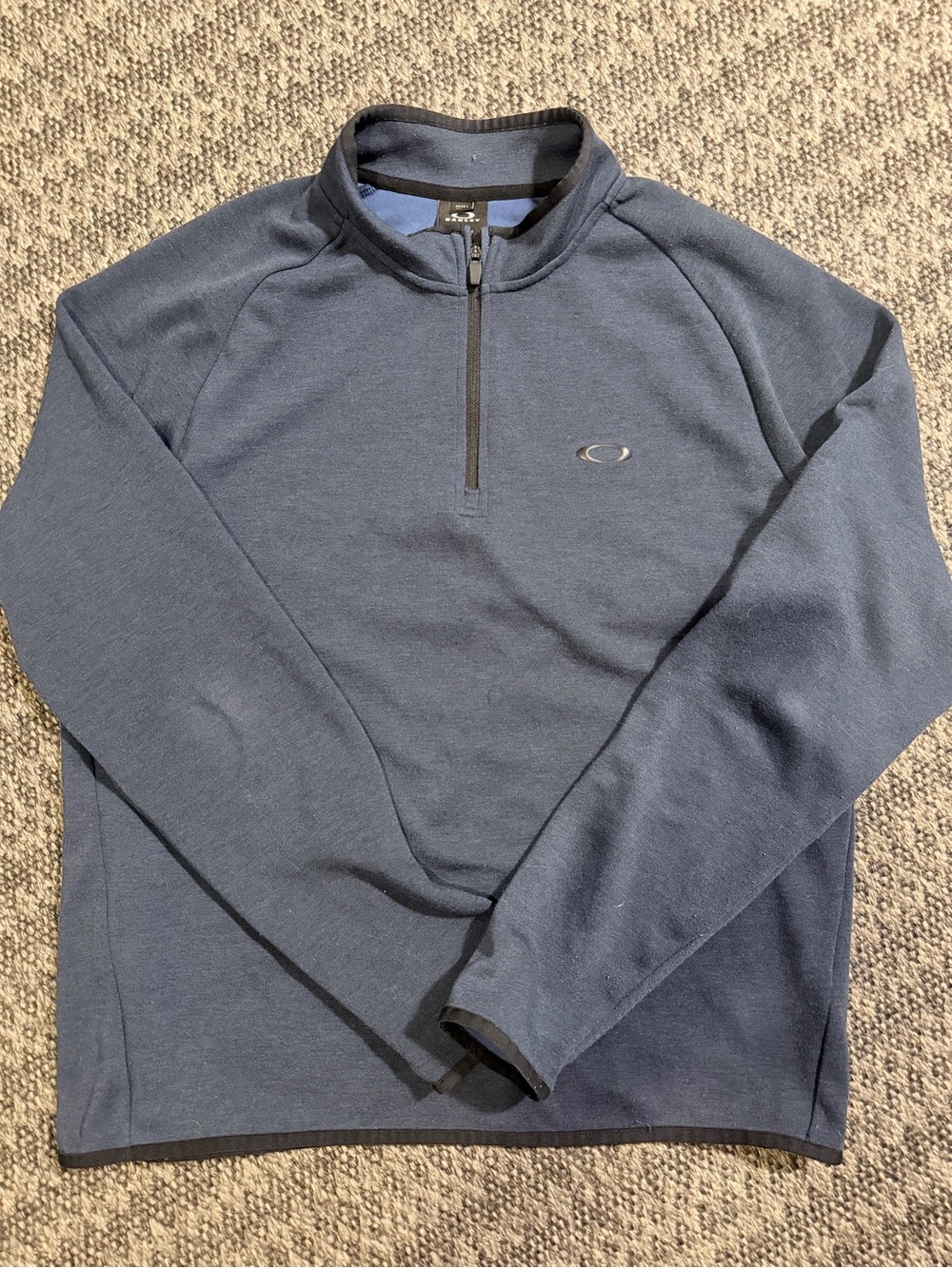 Oakley Men's Navy Quarter-Zip Sweater Size L